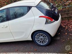 Bianco Usata 2014 Lancia Ypsilon Due volumi | 5999 € (Buon prezzo)