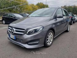 Gray Usata 2015 Mercedes B180 Premium Monovolume | 11.900 € (Buon prezzo)