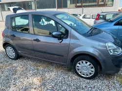 Usata 2009 Renault Modus Monovolume | 2800 € (Buon prezzo)
