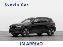 Rosso Nuova 2024 Volvo XC40 Plus SUV | 41.950 € (Cara)