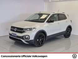Crema Usata 2022 VW T-Cross Advance SUV | 22.700 € (Molto cara)
