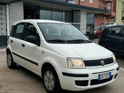 Bianco Usata 2010 Fiat Panda Tre volumi | 3800 € (Buon prezzo)