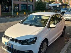 Usata 2013 VW Polo Comfortline Tre volumi | 6500 € (Buon prezzo)