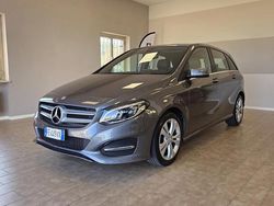 Grigio Usata 2016 Mercedes B180 AMG Monovolume | 15.400 €