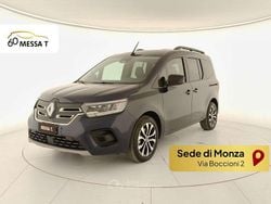 Blu/azzurro Usata 2024 Renault Kangoo Techno Monovolume | 37.950 € (Molto cara)