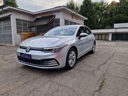 Grigio Usata 2020 VW Golf VII Life Tre volumi | 22.900 € (Buon prezzo)