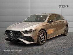 Grigio Nuova 2026 Mercedes A180 Premium Tre volumi | 39.491 € (Buon prezzo)