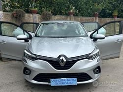 Grigio Usata 2020 Renault Clio V Zen Tre volumi | 12.500 € (Buon prezzo)