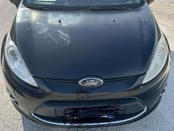 Nero Usata 2009 Ford Fiesta Sport Tre volumi | 2400 € (Buon prezzo)