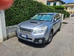 Grigio Usata 2014 Subaru Outback SUV | 8000 € (Cara)