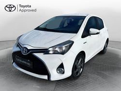 Nero Usata 2016 Toyota Yaris Hybrid Active Tre volumi | 12.900 € (Molto cara)