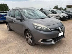 Grigio Usata 2014 Renault Scénic III XMOD Monovolume | 6900 € (Buon prezzo)