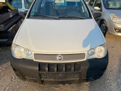 Usata 2006 Fiat Strada | 6700 € (Molto cara)