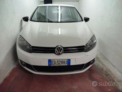 Bianco Usata 2010 VW Golf VI Tre volumi | 5500 € (Buon prezzo)