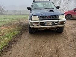 Usata 2000 Mitsubishi L200 Pick-up | 6000 €
