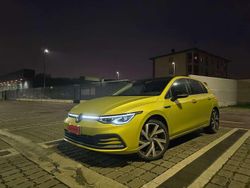 Lime yellow Usata 2023 VW Golf VIII Style Tre volumi | 24.490 € (Ottimo prezzo)