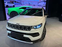 Bianco metallizzato Usata 2022 Jeep Compass Limited SUV | 20.990 € (Super prezzo)