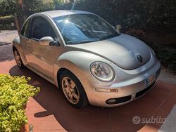 Grigio Usata 2007 VW Beetle Coupé | 6000 € (Cara)
