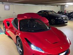 Rosso corsa Usata 2023 Ferrari F8 Cabrio | 346.500 € (Super prezzo)