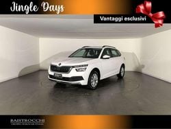 Bianco magnolia Usata 2022 Skoda Kamiq Ambition SUV | 16.500 € (Buon prezzo)