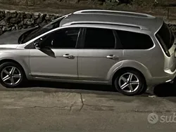 Usata 2008 Ford Focus Station wagon | 2500 € (Buon prezzo)