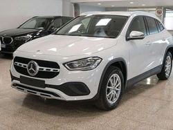 Bianco Usata 2023 Mercedes GLA180 Business SUV | 32.600 € (Buon prezzo)