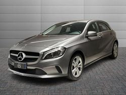 Grigio Usata 2018 Mercedes A180 Executive Tre volumi | 17.900 € (Buon prezzo)
