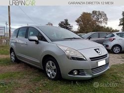 Grigio Usata 2012 Peugeot 5008 Monovolume | 6500 € (Buon prezzo)