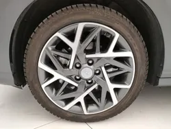 Grigio Usata 2023 Hyundai Kona SUV | 22.190 € (Buon prezzo)