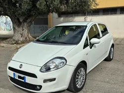 Usata 2015 Fiat Grande Punto Due volumi | 4800 € (Buon prezzo)