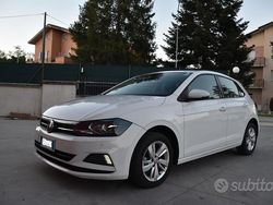 Bianco Usata 2020 VW Polo Highline Tre volumi | 13.000 € (Buon prezzo)
