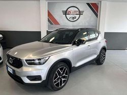 Argento Usata 2018 Volvo XC40 R-Design SUV | 24.990 € (Buon prezzo)
