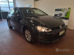 Nero(met.) Usata 2013 VW Golf VII Comfortline Tre volumi | 9500 € (Buon prezzo)