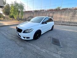 Bianco Usata 2013 Mercedes B200 Monovolume | 7000 €