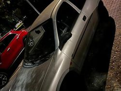 Usata 1998 Opel Corsa Tre volumi | 550 € (Ottimo prezzo)