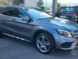 Grigio Usata 2018 Mercedes GLA200 Premium SUV | 22.500 € (Buon prezzo)