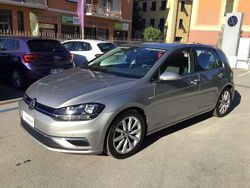 Argento Usata 2019 VW Golf VII Highline Tre volumi | 17.500 € (Buon prezzo)