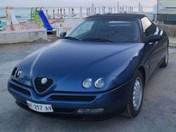 Blu/azzurro Usata 1997 Alfa Romeo Spider Lusso Cabrio | 8989 € (Ottimo prezzo)