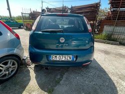 Blu Usata 2012 Fiat Grande Punto Due volumi | 3200 € (Buon prezzo)