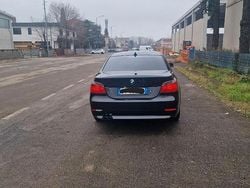 Nero Usata 2007 BMW 530 Tre volumi | 4500 €