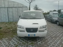 Bianco Usata 2004 Hyundai H-1 Monovolume | 4699 € (Super prezzo)