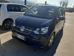 Blu/azzurro Usata 2014 VW e-up! Due volumi | 7000 €