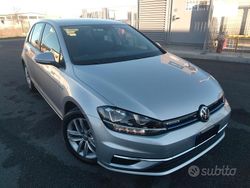 Grigio Usata 2020 VW Golf Executive Tre volumi | 13.300 € (Ottimo prezzo)