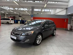 Argento Usata 2012 Opel Astra Cosmo Station wagon | 6900 € (Cara)