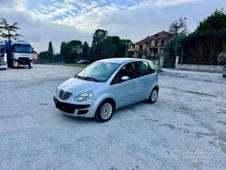Grigio Usata 2009 Lancia Musa Monovolume | 2900 € (Buon prezzo)