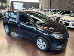 Nero Usata 2020 Dacia Sandero Comfort Due volumi | 10.400 € (Buon prezzo)