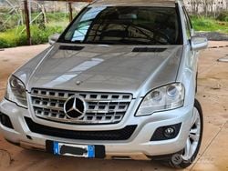 Grigio Usata 2009 Mercedes ML320 Premium SUV | 8500 €