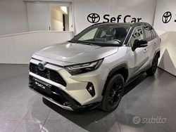 Grigio Usata 2024 Toyota RAV4 Hybrid Style SUV | 39.900 € (Cara)