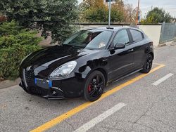 Nero Usata 2013 Alfa Romeo Giulietta Distinctive Due volumi | 8500 € (Molto cara)