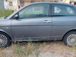 Usata 2009 Lancia Ypsilon Due volumi | 1990 € (Cara)